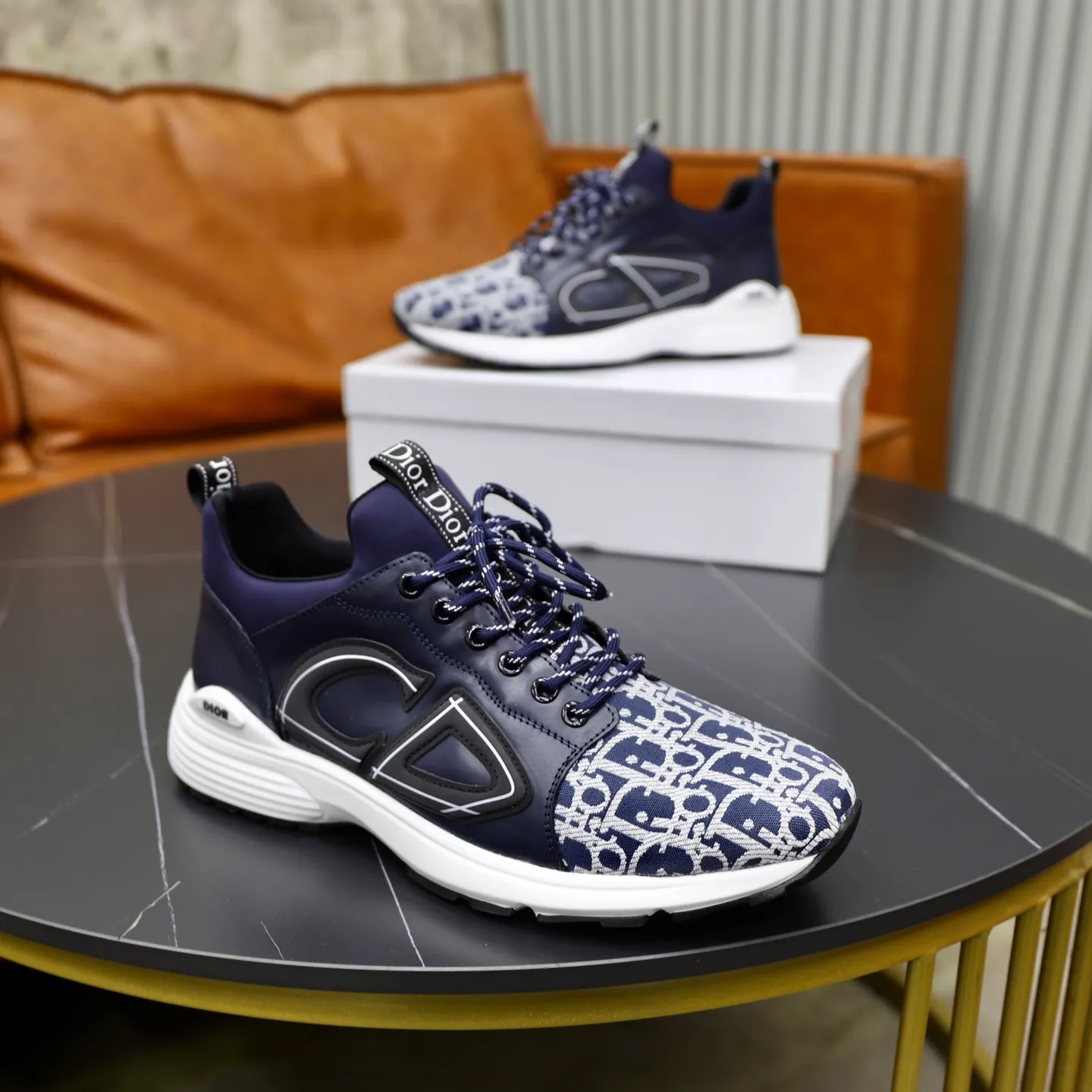 Ex-factory price: 462💰🙅‍♂️🙅‍♂️🙅‍♂️ Brand: Dior DIOR Standard code: 38-44 (45 customized) Grade: Same as the official website Material: Original material splicing Comfortable and breathable lining Lightweight and wear-resistant sports outsole Style category: Men's fashionable casual shoes Running sneakers Distinguished luxury brand elements Top luxury Color: actual picture color